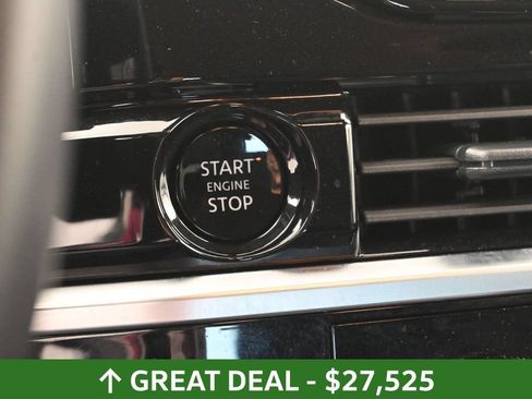 Used 2025 Nissan Pathfinder SV FWD image 25