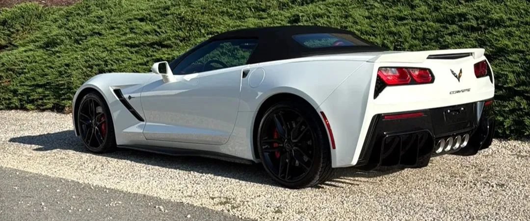 Used 2019 Chevrolet Corvette Stingray Convertible Z51 2LT RWD image 12
