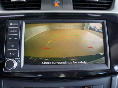 Used 2019 Nissan Sentra SV FWD image 19