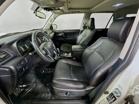 Used 2016 Toyota 4Runner Trail Premium AWD/4WD image 15