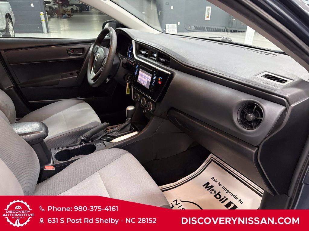 Used 2019 Toyota Corolla L FWD image 34
