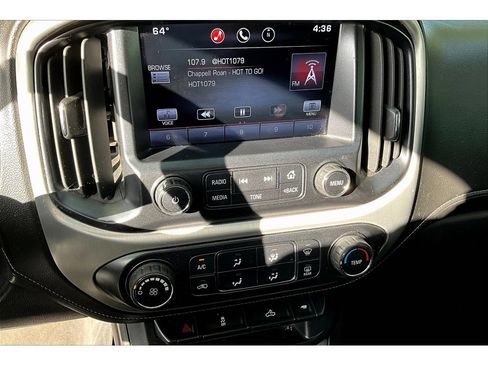 Used 2015 GMC Canyon SLE AWD/4WD image 30