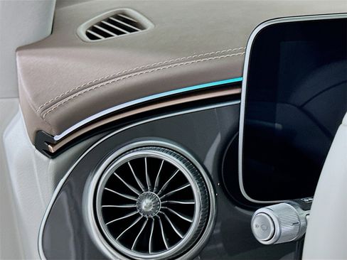 Used 2023 Mercedes-Benz EQS 450+ SUV image 11