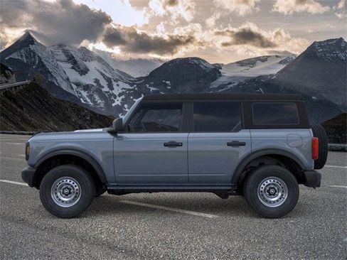 New 2025 Ford Bronco 4-Door image 3
