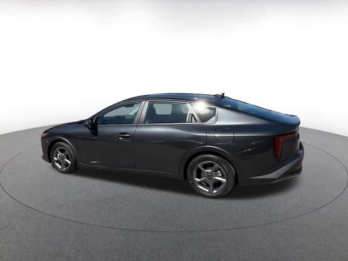 Used 2025 Kia K4 FWD image 8