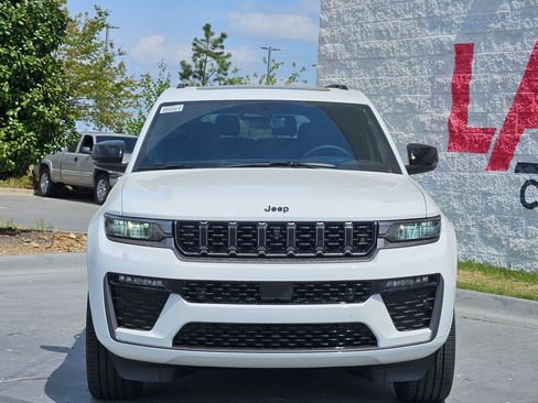 New 2026 Jeep Grand Cherokee L Limited image 2