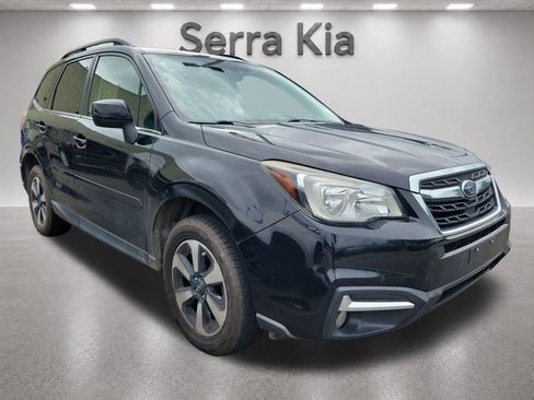 Used 2017 Subaru Forester 2.5i Limited AWD/4WD image 3