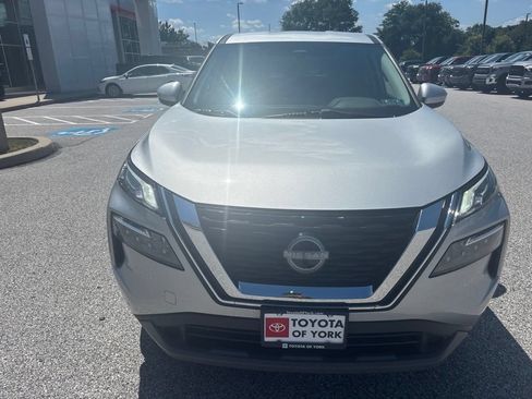 Used 2023 Nissan Rogue SV AWD/4WD image 14