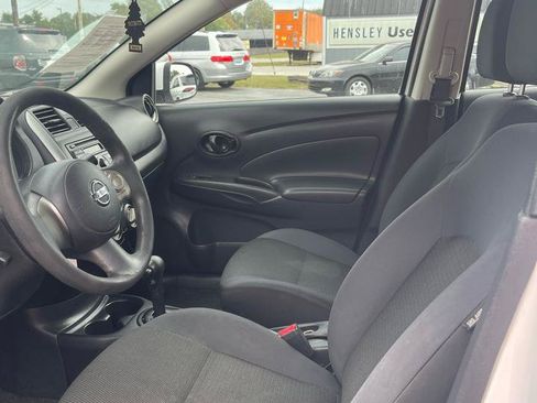 Used 2012 Nissan Versa SV FWD image 10