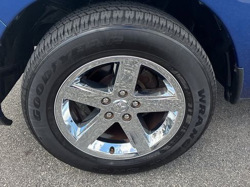 Used 2018 RAM 1500 Express image 10