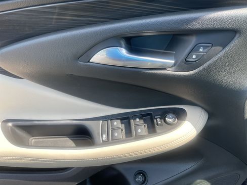 Certified 2020 Buick Envision Preferred w/ LPO, Active Package FWD image 18