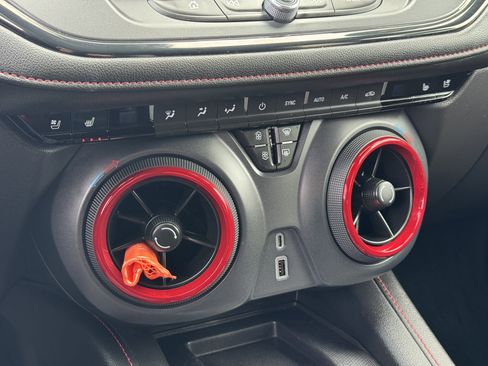 Used 2019 Chevrolet Blazer RS image 27