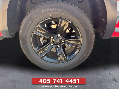 Used 2024 RAM 1500 Warlock RWD image 23
