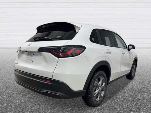 New 2026 Honda HR-V LX image 5