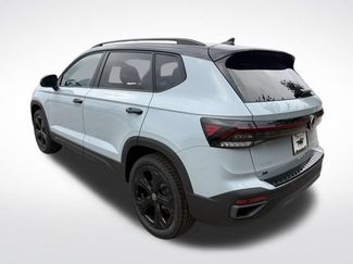 New 2026 Volkswagen Taos SE AWD/4WD video 4