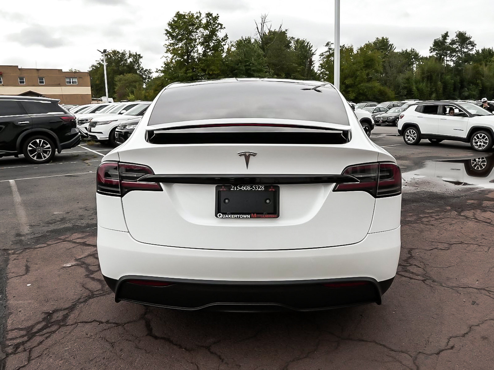 Used 2023 Tesla Model X AWD/4WD image 5