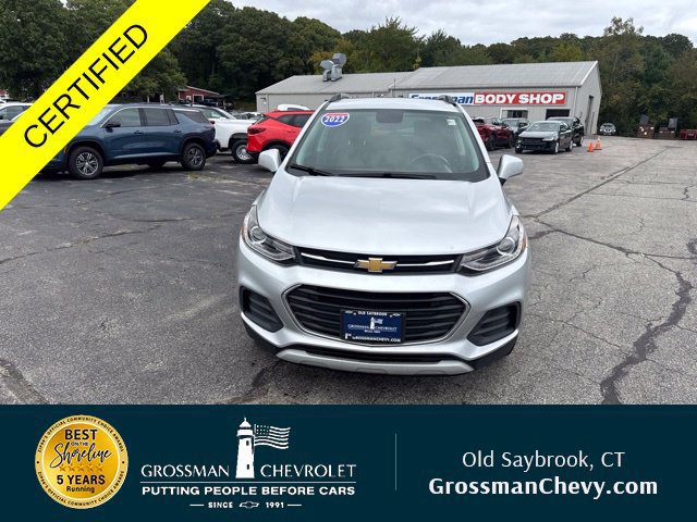 Used 2022 Chevrolet Trax LT w/ LT Convenience Package AWD/4WD image 4