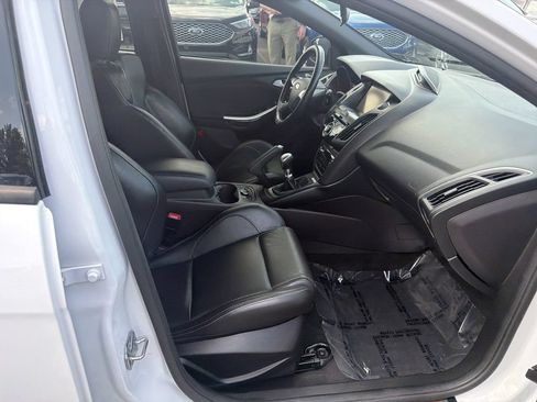 Used 2014 Ford Focus ST w/ Equipment Group 202A FWD image 16