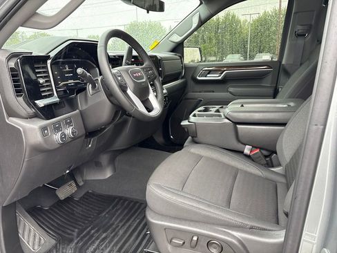Used 2025 GMC Sierra 1500 Elevation AWD/4WD image 7