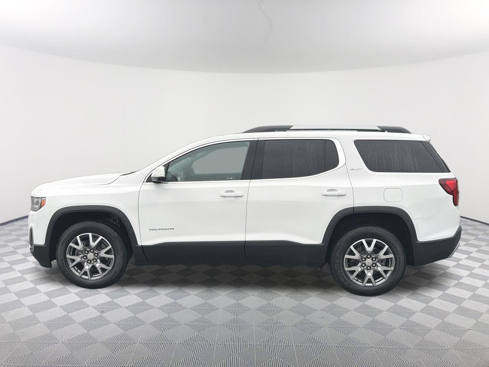 Used 2020 GMC Acadia SLT w/ Driver Alert Package II FWD image 9