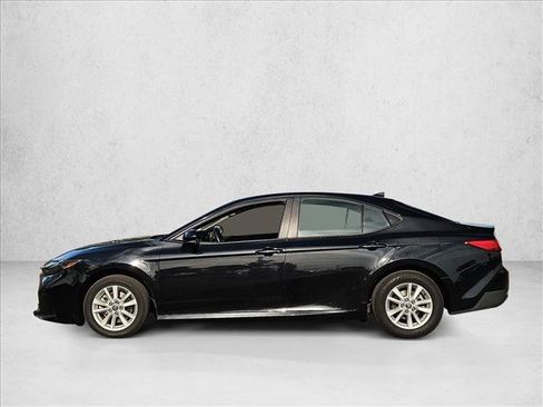 Used 2025 Toyota Camry LE FWD image 9