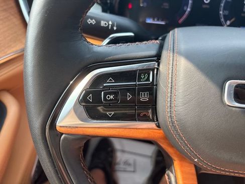 Used 2025 Jeep Grand Cherokee L Summit AWD/4WD image 11