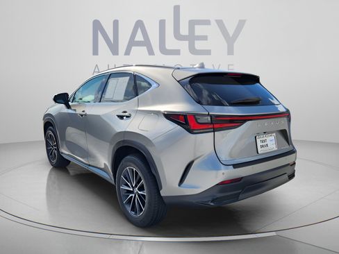 Used 2024 Lexus NX 250 FWD image 3
