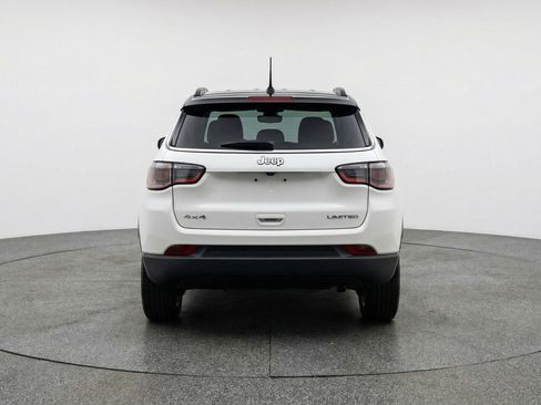 Used 2025 Jeep Compass Limited image 7