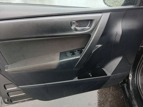 Used 2019 Toyota Corolla LE FWD image 11