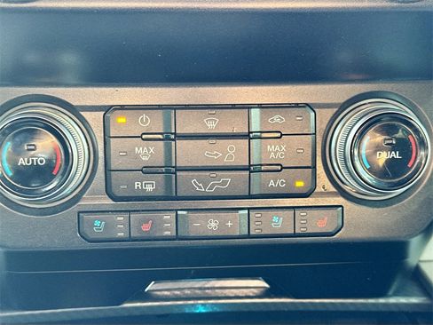 Used 2019 Ford F150 Lariat w/ Equipment Group 502A Luxury image 17