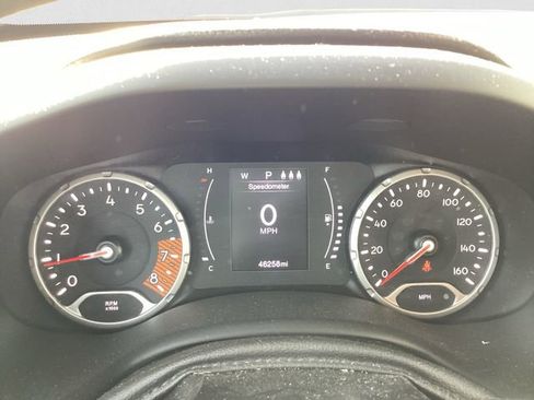 Used 2019 Jeep Renegade Sport image 11