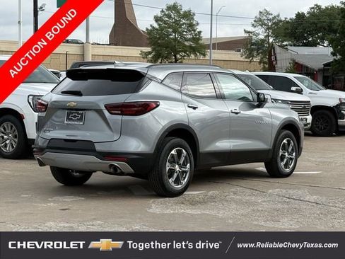 Used 2024 Chevrolet Blazer LT w/ Convenience Package FWD image 6