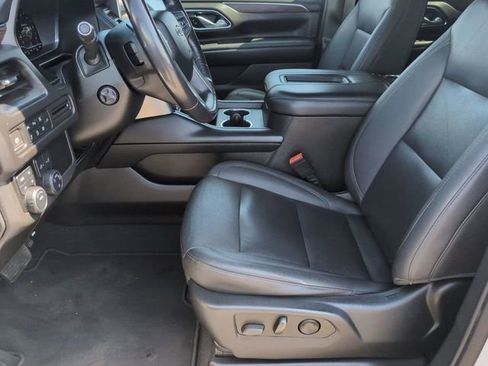 Certified 2022 Chevrolet Suburban Z71 w/ Luxury Package AWD/4WD image 20