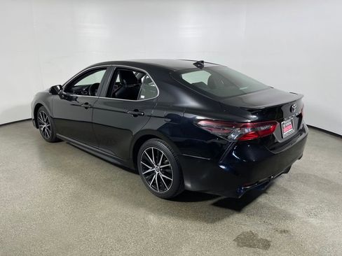 Certified 2023 Toyota Camry SE image 5