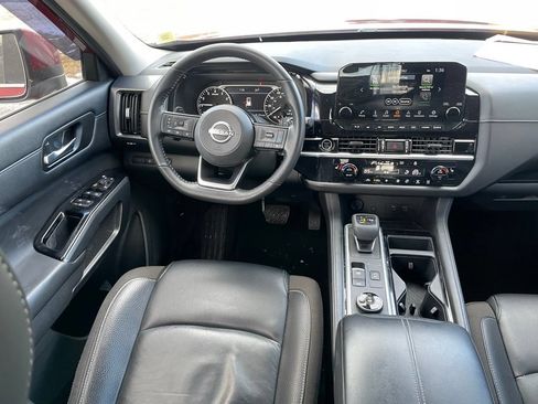 Certified 2023 Nissan Pathfinder SL AWD/4WD image 17