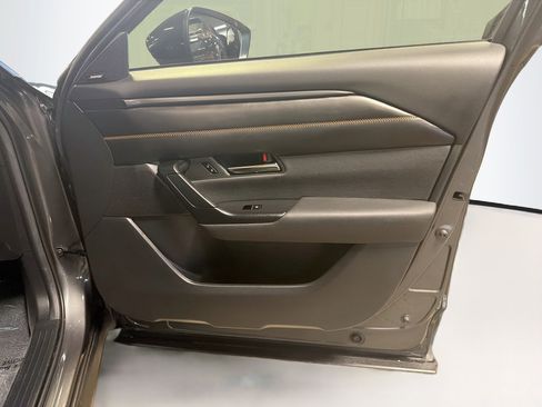 Used 2025 MAZDA CX-50 AWD 2.5 S w/ Cargo Package image 35