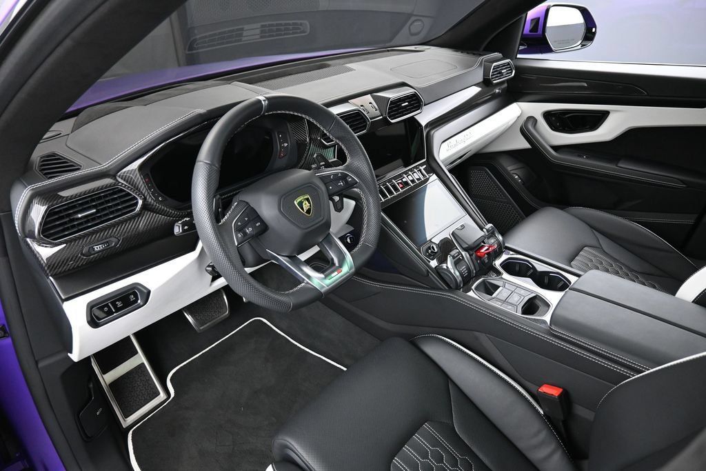 Used 2024 Lamborghini Urus S AWD/4WD image 4