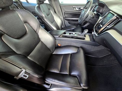 Used 2019 Volvo S60 T5 Inscription FWD image 20
