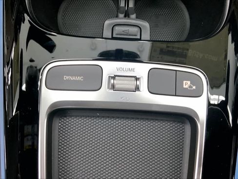 Used 2024 Mercedes-Benz EQB 300 4MATIC image 17