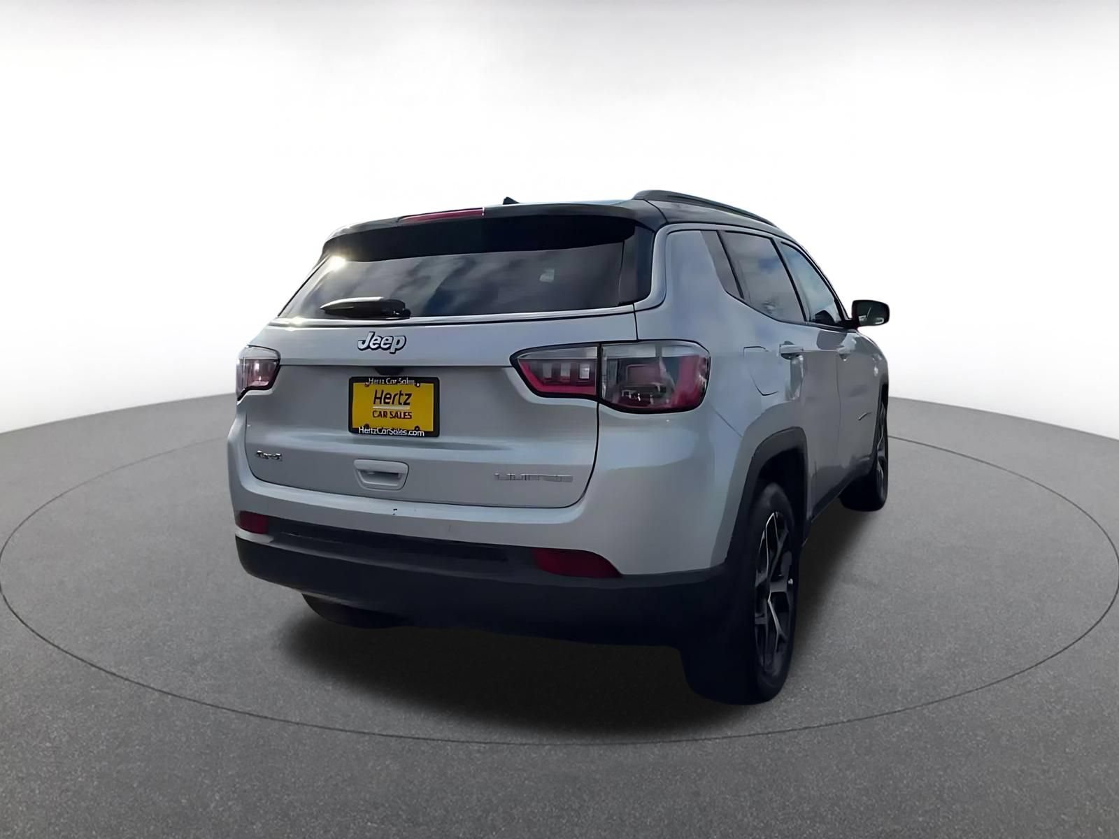 Used 2025 Jeep Compass Limited AWD/4WD image 13