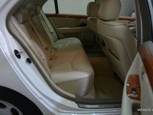 Used 2001 Lexus LS 430 RWD image 38