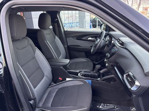 Used 2023 Chevrolet TrailBlazer LT w/ Convenience Package image 28