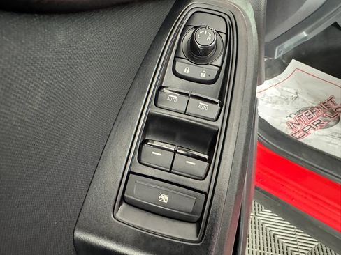 Used 2021 Subaru Crosstrek 2.0i image 37