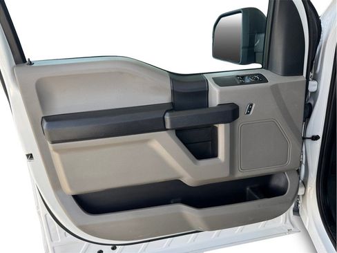 Used 2020 Ford F150 XL w/ Equipment Group 101A Mid RWD image 16