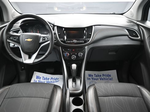 Used 2021 Chevrolet Trax LT w/ Driver Confidence Package AWD/4WD image 21