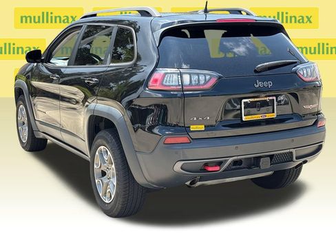 Used 2020 Jeep Cherokee Trailhawk AWD/4WD image 9