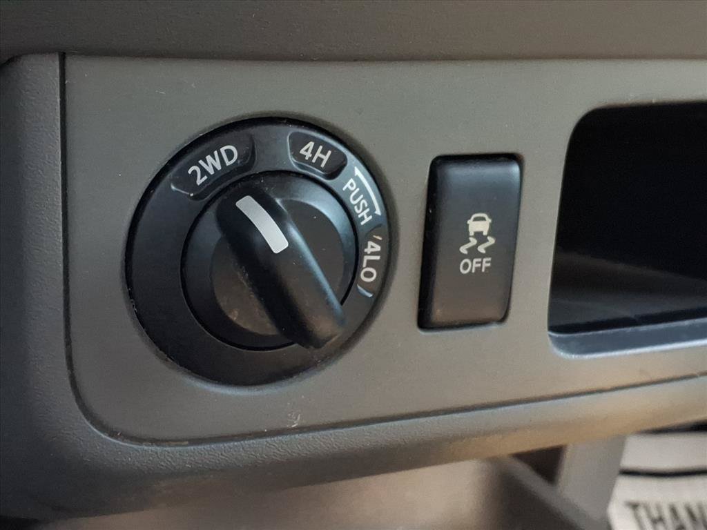 Used 2018 Nissan Frontier SV AWD/4WD image 14