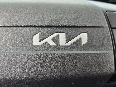 Certified 2025 Kia K4 EX FWD image 28