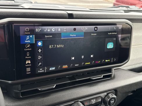 Used 2024 Jeep Wrangler Sport S image 18