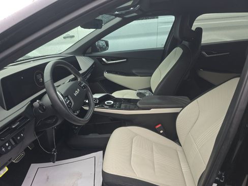 Used 2024 Kia EV6 GT-Line w/ GT-Line White Seat Package AWD/4WD image 5